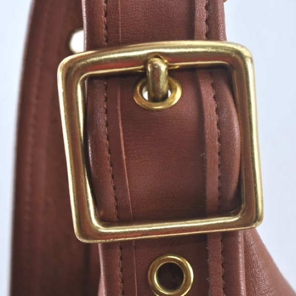 [COACH] Shoulder Crossbody Zip-Close Bucket Handbag Purse, Brown Soft Leather - Picture 11 of 15